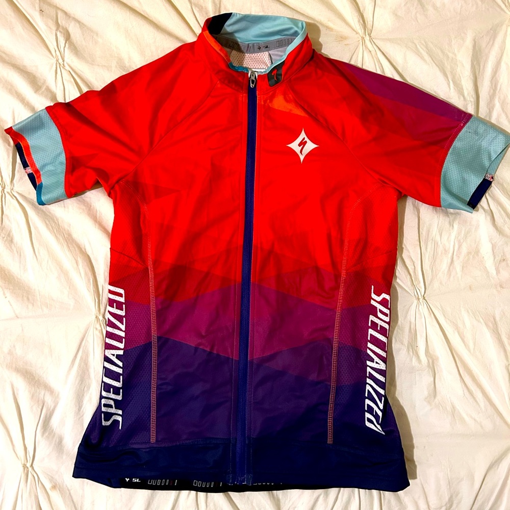 Specialized biking shirt
